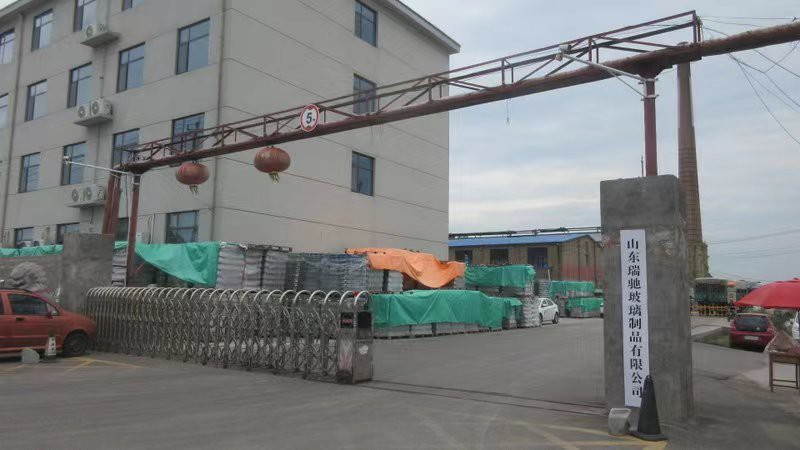 150 ml glass bottle of wine