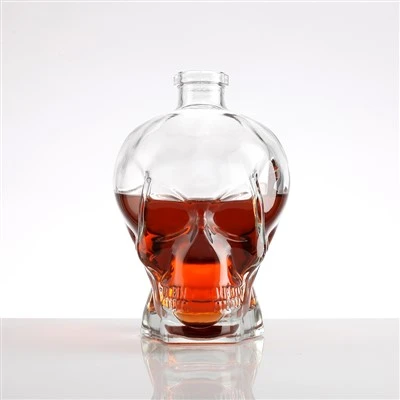 La botella de vidrio de vodka con forma de calavera más popular